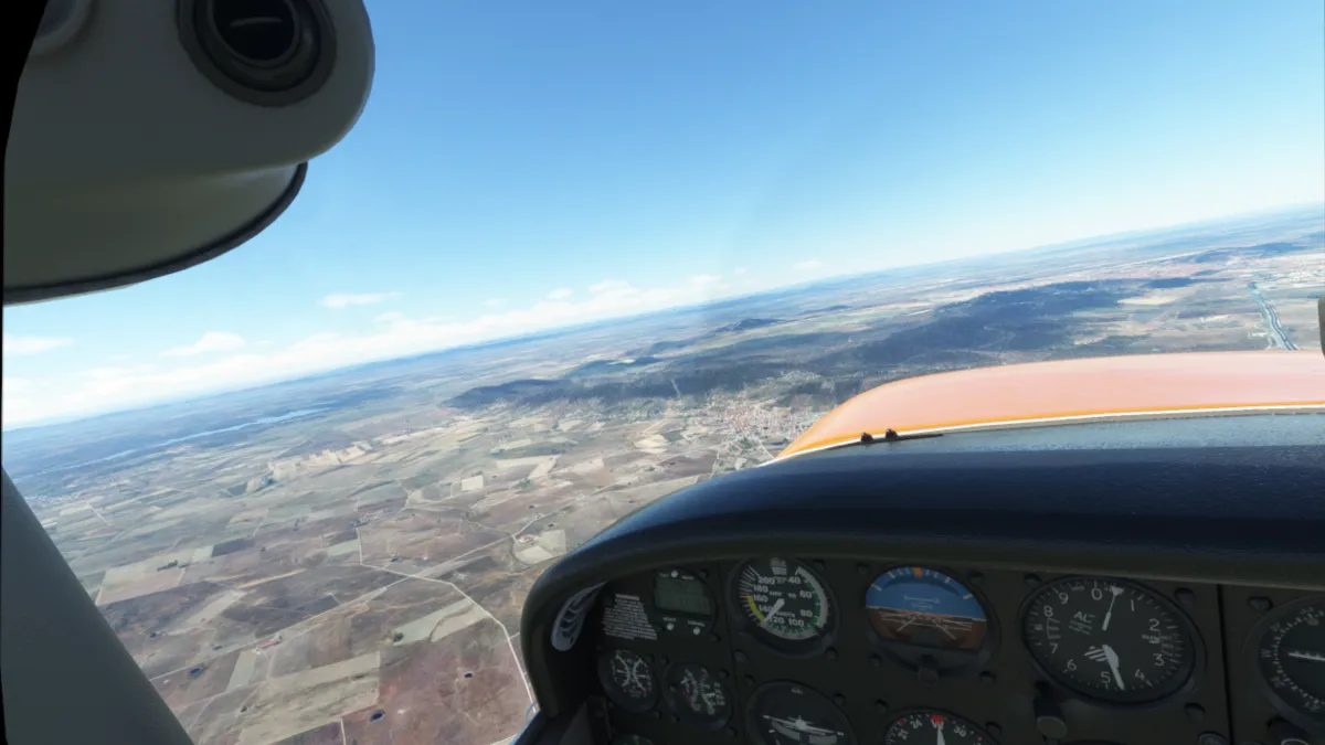 Luego subimos nuevamente al norte a Malagón y ya hacia el este pasando por el parque nacional de Cabañeros, Río Guadiana, Trujillo y Cáceres. Desde Cáceres al sur para buscar el aeroclub Cáceres, la Cervera en donde aterrizamos por pista 29 izquierda.
